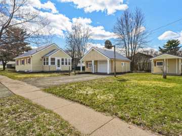 1104 Garfield Avenue, Altoona