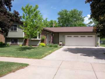 2921 Saturn Avenue, Eau Claire