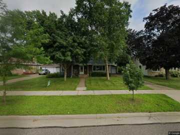 215 W Lexington Boulevard, Eau Claire
