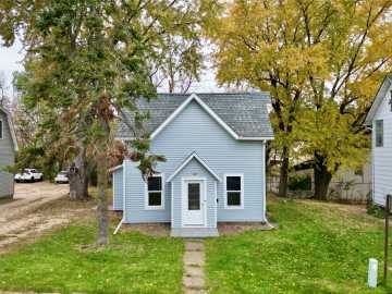107 4th W Street, Menomonie