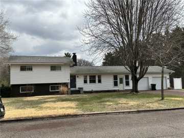 717 Westhaven Avenue, Chippewa Falls