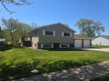 2626 Abbe Hill Drive, Eau Claire