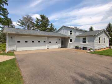 S8125 Michael Drive, Eau Claire