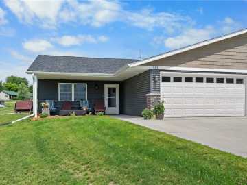 139 Fairview Court, Menomonie