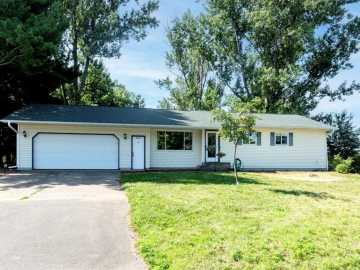 1402 16th E Avenue, Menomonie