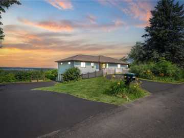 205 Skyline Drive, Eau Claire