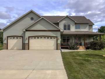 925 Bluffview Circle, Chippewa Falls