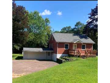 1435 Mckinley Road, Eau Claire