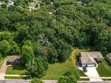 341 Monte Carlo Dr , Eau Claire