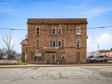 678 Wisconsin Street, Eau Claire