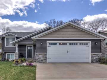 896 Glacier Drive, Altoona
