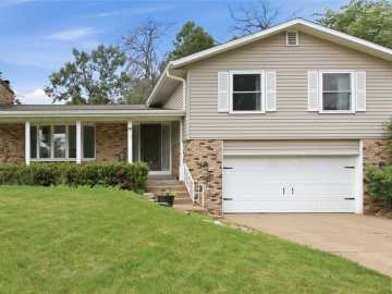 212 Country Club Lane, Altoona
