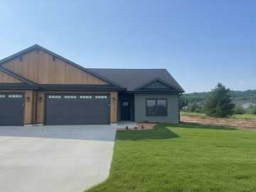6735 Buck Tail Drive, Altoona