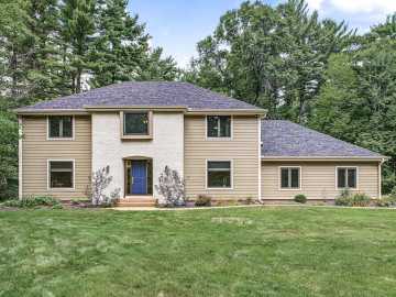 6644 Timber Lane, Eau Claire