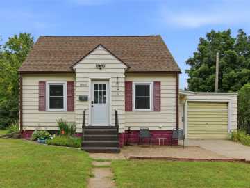 1906 9th Street, Eau Claire
