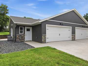 1323 Carpenter Avenue, Eau Claire
