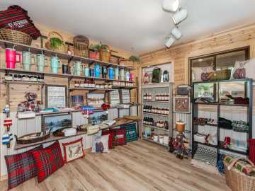 Property Photo 33