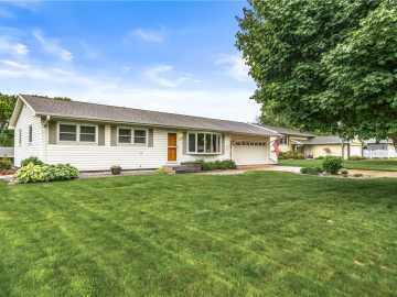 1008 Leonard Drive, Eau Claire