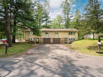 117/119 Joan Street, Eau Claire