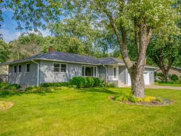3335 Potter Road , Eau Claire