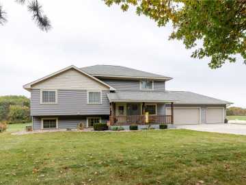 1290 Pleasant Hill Road, Eau Claire