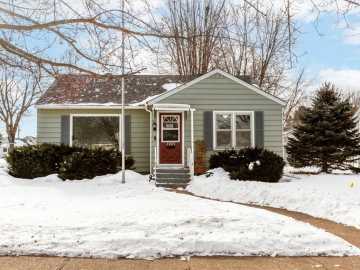 2009 Valmont Avenue, Eau Claire