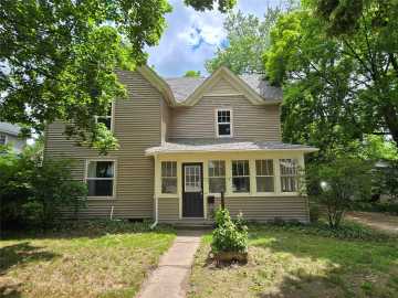 914 6th E Avenue, Menomonie