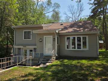 1515 Hillsdale Road, Eau Claire