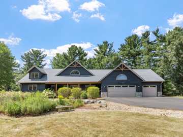 2403 Eagle Ridge Drive, Menomonie