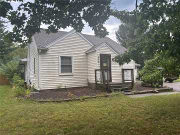 1313 Matthews Road, Menomonie