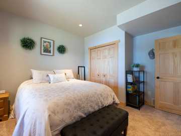 Property Photo 77