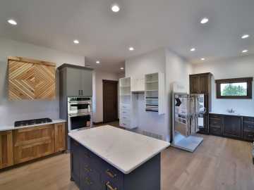 Property Photo 77