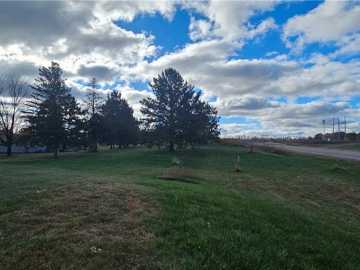 3905 N Town Hall Road, Eau Claire