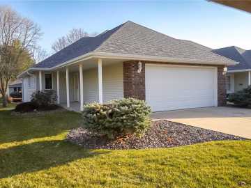 1613 Chumas Drive, Eau Claire