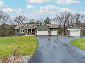 5922 Heathermoor Lane, Eau Claire
