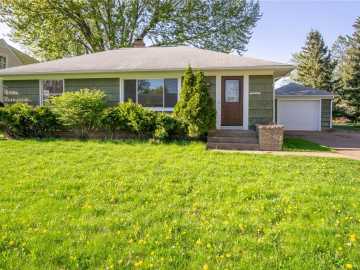 1408 E Lexington Boulevard, Eau Claire