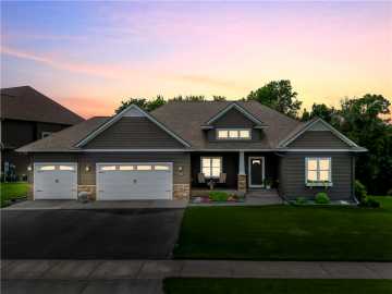4754 S Oakwood Hills Parkway, Eau Claire