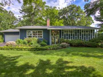715 River Heights SW Road, Menomonie