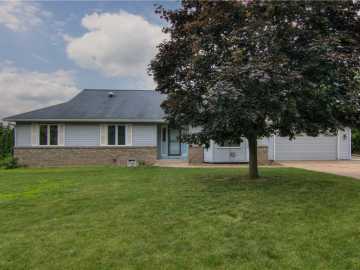 1634 Nicholas Drive, Eau Claire