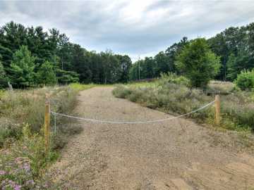 5900 Sandstone Road, Eau Claire