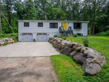 1727 N 120th Avenue, Chippewa Falls