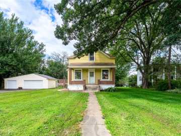 200 N Holly Avenue, Elk Mound