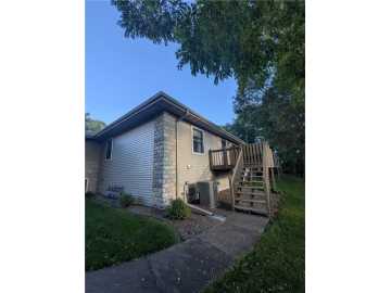 3633 Oak Tree Lane, Eau Claire