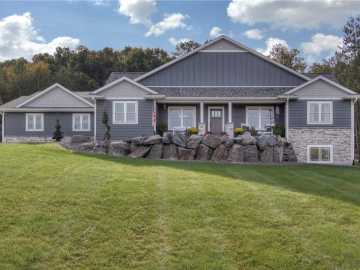 9423 24th S Avenue, Eau Claire