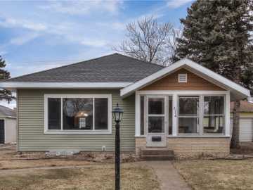2116 Laurel Avenue, Eau Claire