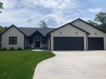 9217 24th S Avenue, Eau Claire