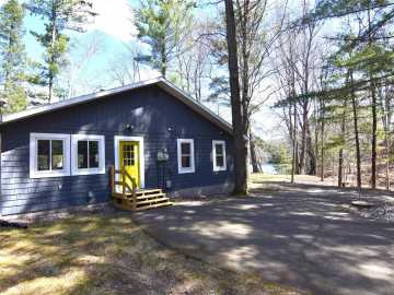27167 250th Street, Holcombe
