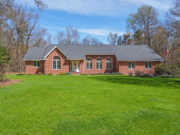 3120 E Cedar Road, Eleva