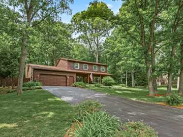 3702 Golf Road, Eau Claire