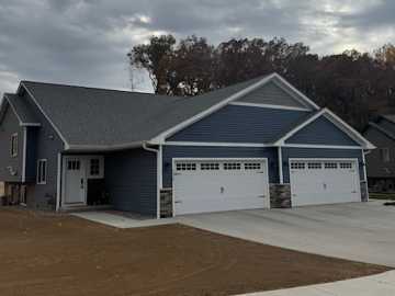 4915 Woodland Park Drive, Eau Claire